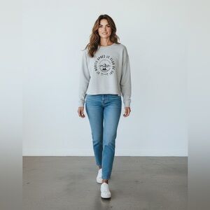 American Eagle sweatshirt. Size L. St. Moritz Le Club De Ski. raw hem.